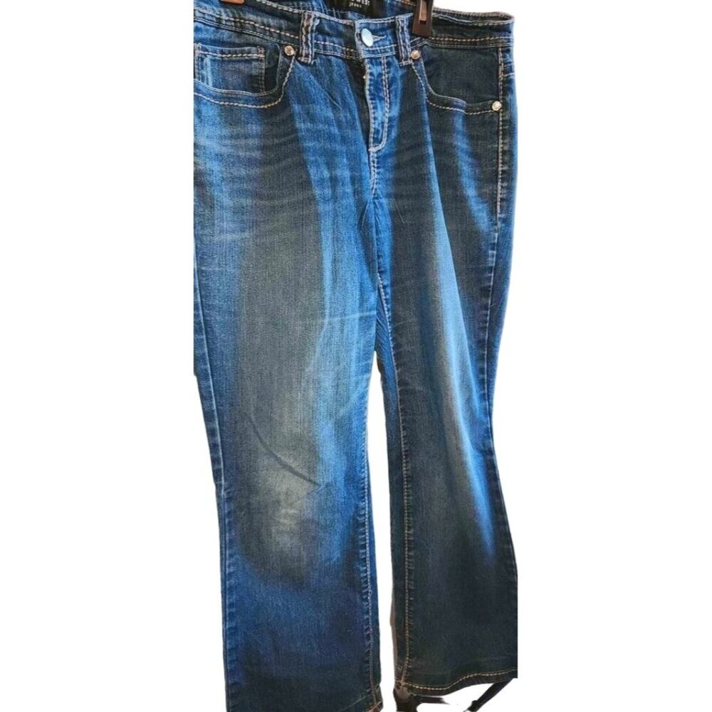 Womens 8/29 Nine West Jeans Premium Fabric Slight Flair  •22